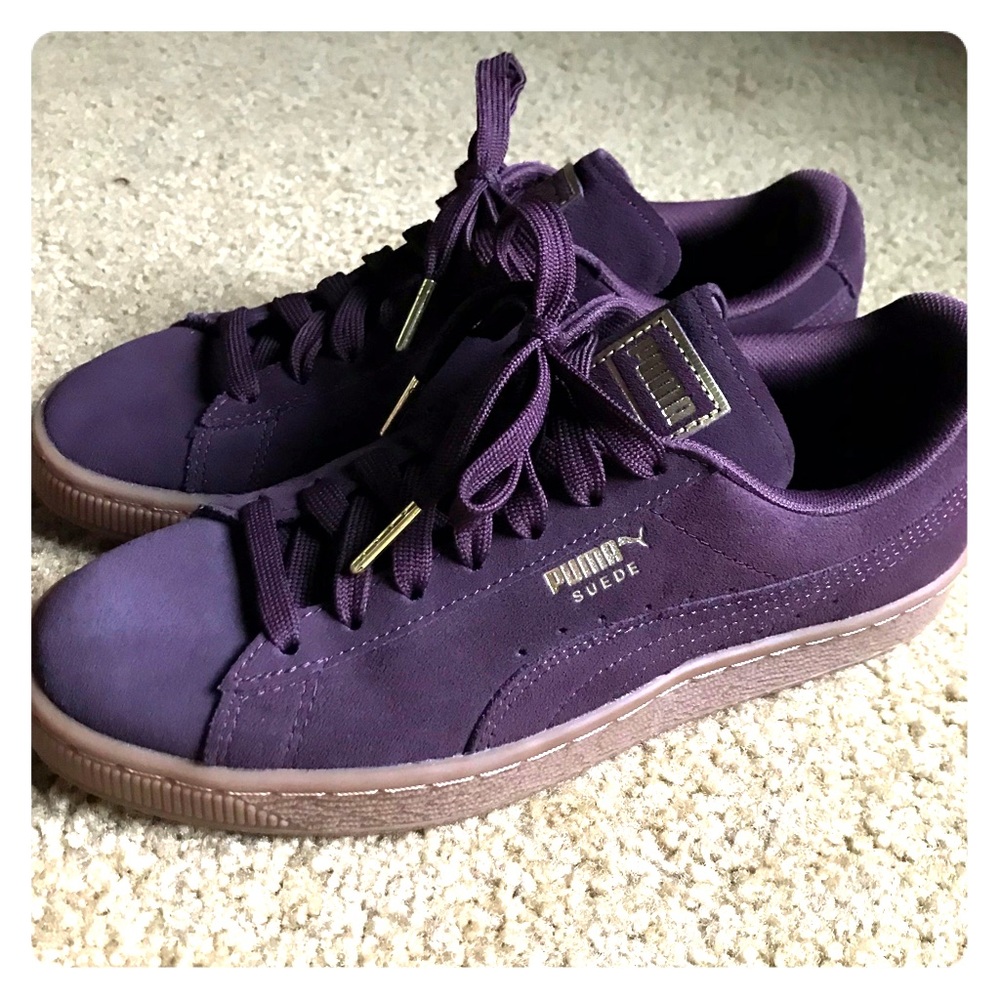 Marroon Puma Suedes